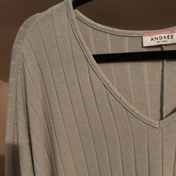 Andre Top - Picture 4 of 7